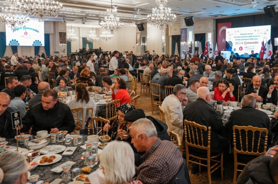 CHP Genel Başkanı Özel Keçiören’de iftar yaptı