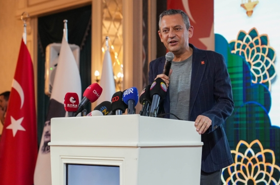 CHP Genel Başkanı Özel Keçiören’de iftar yaptı