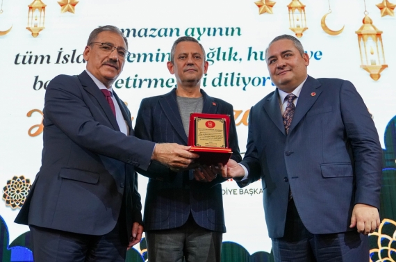 CHP Genel Başkanı Özel Keçiören’de iftar yaptı