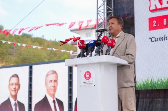 Cumhuriyet tarihinin en büyük karakucak güreşleri Keçiören’de başladı