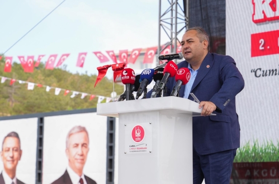 Cumhuriyet tarihinin en büyük karakucak güreşleri Keçiören’de başladı
