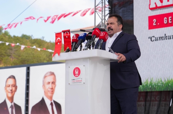 Cumhuriyet tarihinin en büyük karakucak güreşleri Keçiören’de başladı