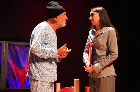 “Deliler Koğuşu” Keçiören’de izleyicinin yüreğine dokundu