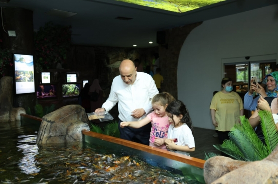 Deniz Dünyası ve Çocuk Lunaparkına Yoğun İlgi