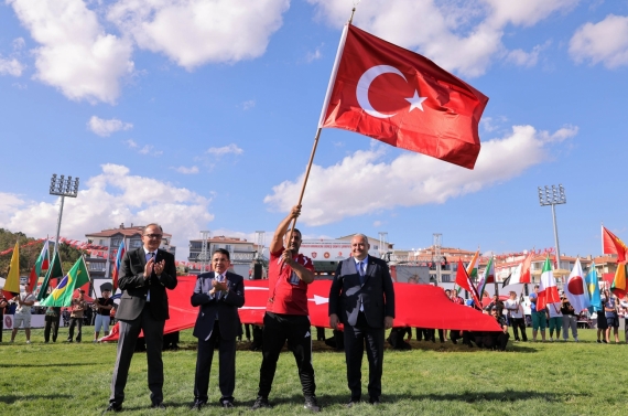 Dünya er meydanı Keçiören`de kuruldu, dünya Keçiören`i konuştu