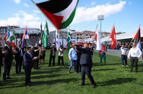 Dünya er meydanı Keçiören`de kuruldu, dünya Keçiören`i konuştu