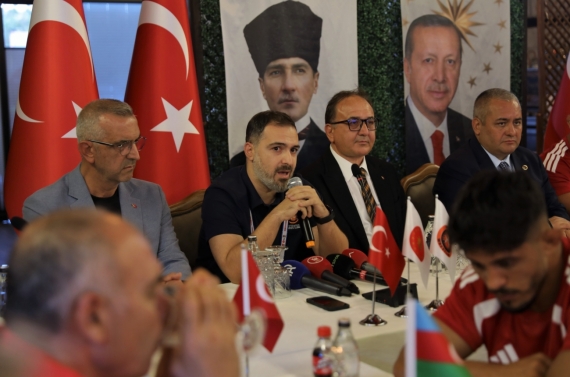 Dünya geleneksel güreş camiası Keçiören’deki lansmanda buluştu