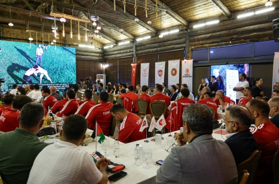 Dünya geleneksel güreş camiası Keçiören’deki lansmanda buluştu