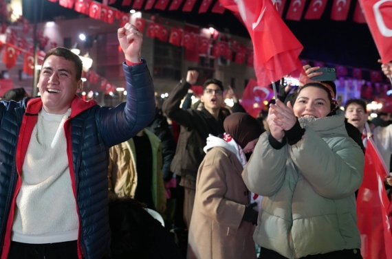 Dünya kupası coşkusu Keçiören’de dev ekrandan takip edildi