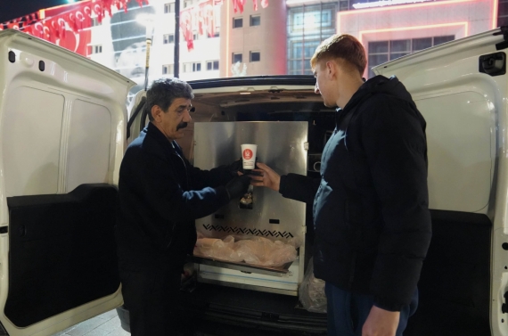 Dünya kupası coşkusu Keçiören’de dev ekrandan takip edildi
