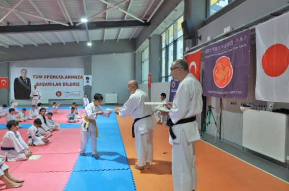 Dünya Şampiyonası yolunda Uluslararası Karate Semineri Keçiören’de tamamlandı