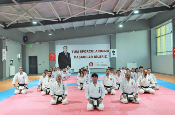 Dünya Şampiyonası yolunda Uluslararası Karate Semineri Keçiören’de tamamlandı