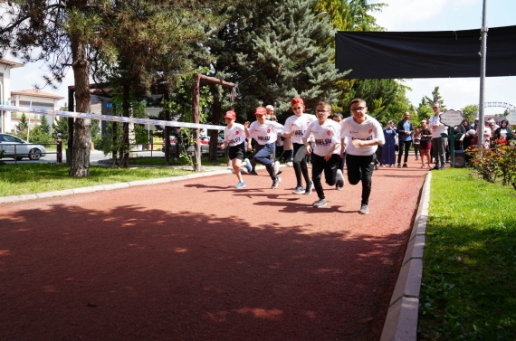 Engelsiz Spor Oyunları para atletizm ve oturarak voleybol oyunlarıyla devam etti