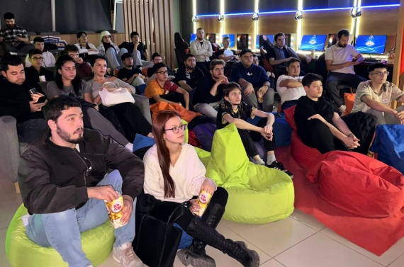 Espor tutkunları Keçiören’de unutulmaz final heyecanı yaşadı