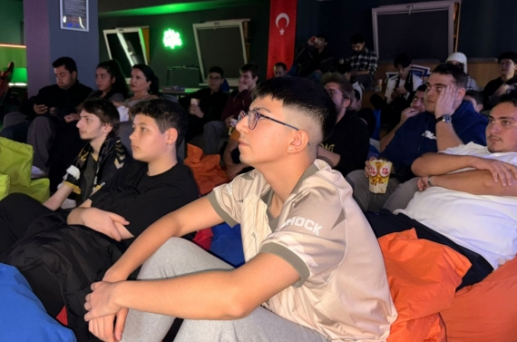 Espor tutkunları Keçiören’de unutulmaz final heyecanı yaşadı