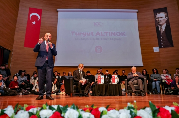 İlber Ortaylı’nın Keçiören’deki söyleşisi yoğun ilgi gördü