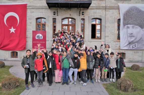 İlkokul öğrencilerinden Atatürk Ankara Milli Mücadele Müzesi’ne ziyaret