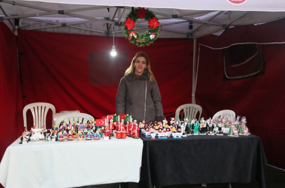 Kadın Emeği Pazarı’na yoğun ilgi