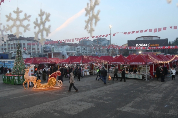 Kadın Emeği Pazarı’na yoğun ilgi