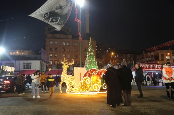 Kadın Emeği Pazarı’na yoğun ilgi