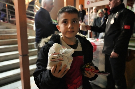 Kadir Gecesi’nde Keçiören’de birlik ve paylaşma ruhu yaşandı