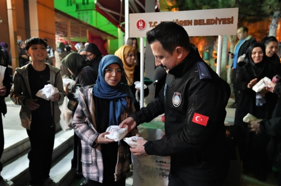 Kadir Gecesi’nde Keçiören’de birlik ve paylaşma ruhu yaşandı