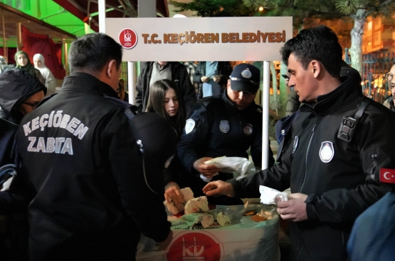 Kadir Gecesi’nde Keçiören’de birlik ve paylaşma ruhu yaşandı