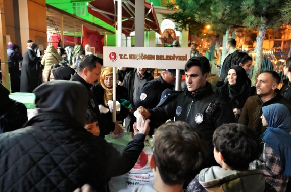 Kadir Gecesi’nde Keçiören’de birlik ve paylaşma ruhu yaşandı