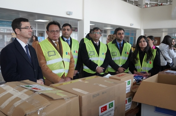 Kardeş Pakistan’dan Keçiören Belediyesi yardım merkezine destek