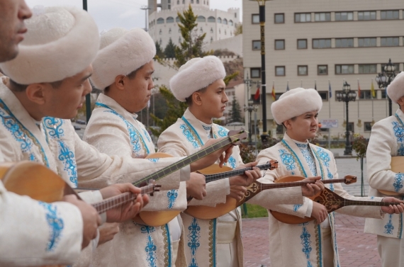 Kazakistanlı sanatçılar Keçiören’de “Flash Mob” yaptılar