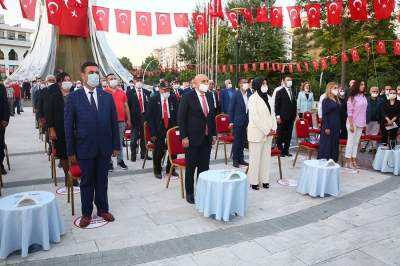 Keçiören, 15 Temmuz’da şehit ve gazilerini unutmadı