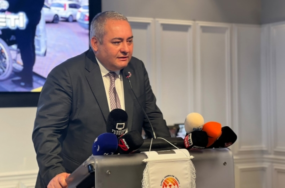 Keçiören Belediye Başkanı Özarslan’a Londra’da “Küresel Hizmet Ödülü”