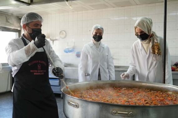 Keçiören Belediyesi 450 bin kişiyi iftar sofrasında buluşturdu