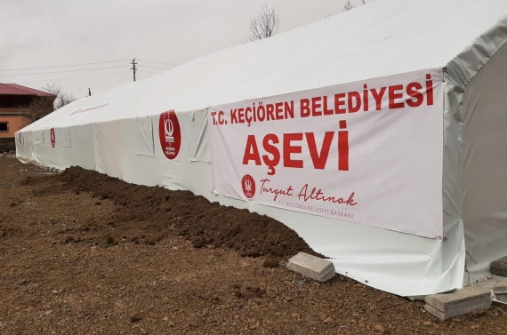 Keçiören Belediyesi deprem bölgelerine iftar çadırı kurdu