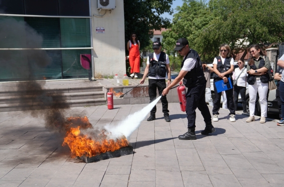 Keçiören Belediyesi personeline `Afet Farkındalık Ve Yangınla Mücadele Eğitimi`