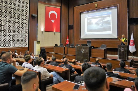 Keçiören Belediyesi personeline trafik güvenliği ve güvenli sürüş eğitimi