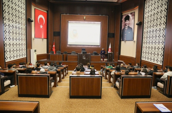 Keçiören Belediyesi stajyerleri hayata hazırlıyor