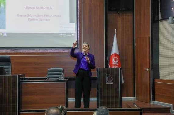 Keçiören Belediyesi’nde personele etik davranış eğitimi