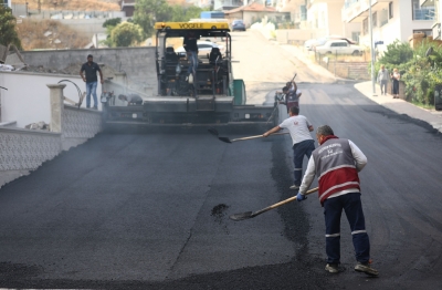 Keçiören Belediyesinden 2 yılda 300 bin ton asfalt serimi