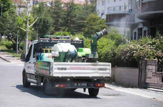 Keçiören Belediyesi’nden 7/24 ilaçlama seferberliği