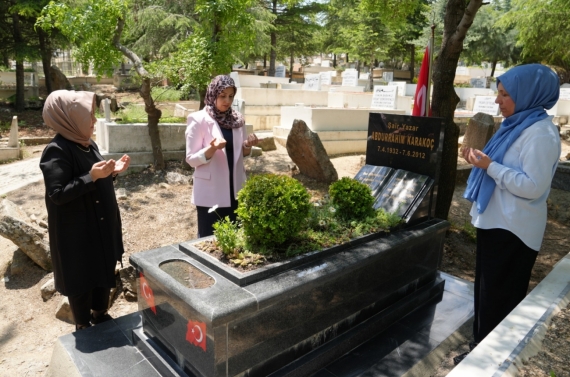 Keçiören Belediyesi’nden Abdurrahim Karakoç’un anısına vefa