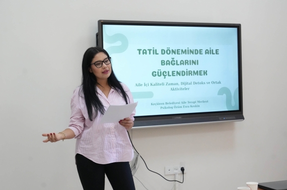 Keçiören Belediyesi’nden aile bağlarını güçlendiren eğitim semineri