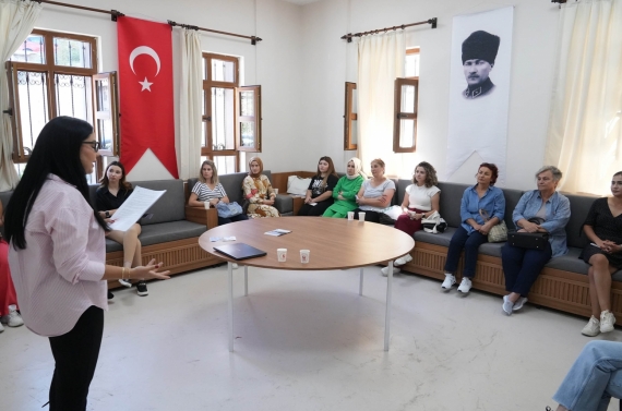 Keçiören Belediyesi’nden aile bağlarını güçlendiren eğitim semineri