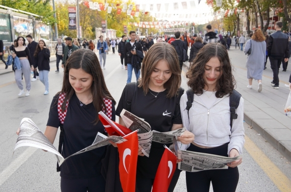 Keçiören Belediyesinden Atatürk’ü ölümsüzleştiren özel gazete baskısı