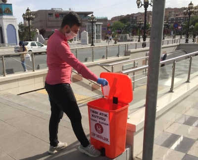 Keçiören Belediyesinden çevre kirliliğine tıbbi atık kutulu önlem