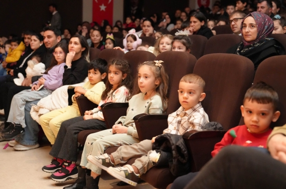 Keçiören Belediyesi’nden çocuklara ücretsiz sömestir şöleni