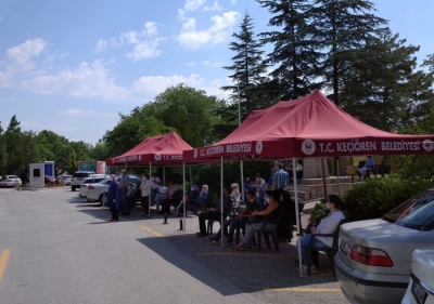 Keçiören Belediyesinden hastanelere temizlik ve bekleme çadırı desteği