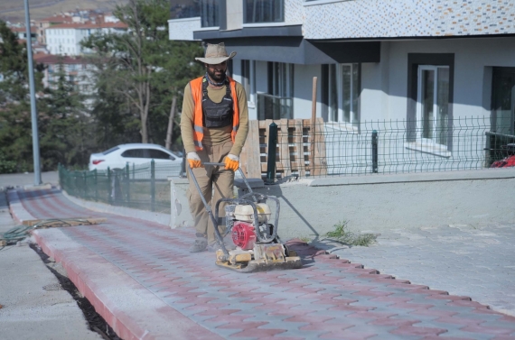 Keçiören Belediyesi’nden ilçe genelinde bakım ve yenileme seferberliği