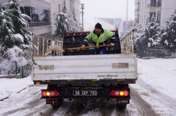 Keçiören Belediyesi’nden karla mücadele seferberliği