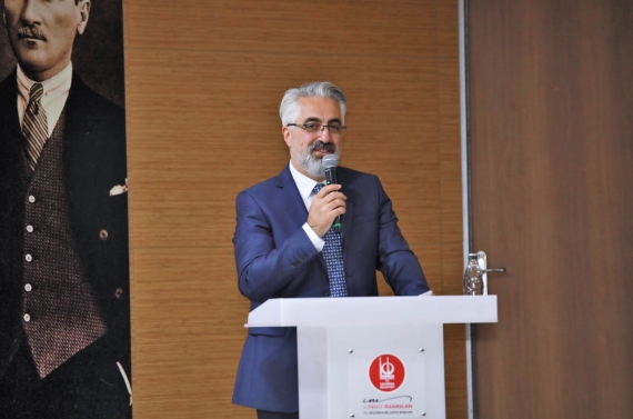 Keçiören Belediyesi’nden LGS ve YKS öncesi öğrencilere motivasyon semineri